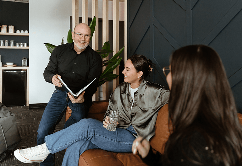 Lemieux Bédard employees discussing on a couch